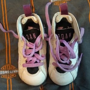 Jordans Baby Retro 7 "Fuchsia Glow" 705418-127